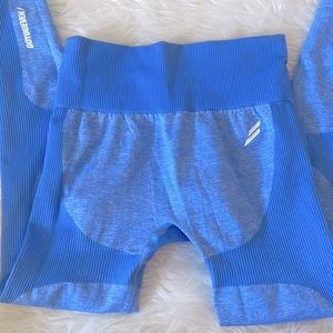 Doyoueven impact seamless leggings sky blue new medium